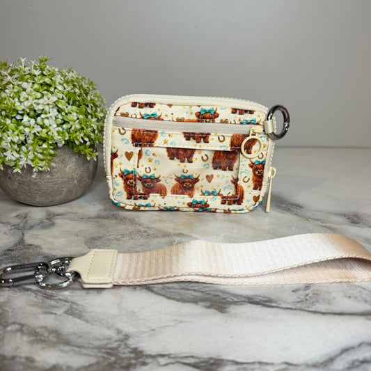 Rue - Nylon Wristlet Wallet - Beige Highland Cow